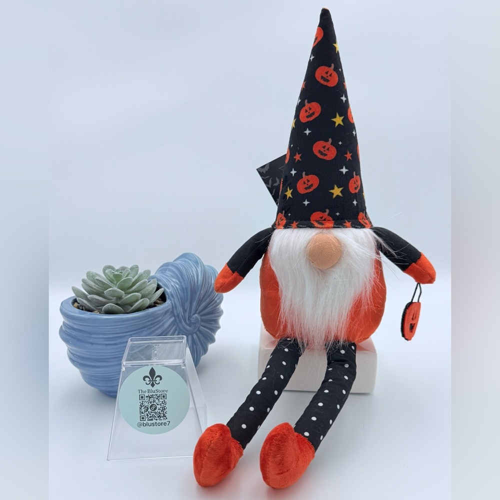 Halloween Gnome with Pumpkin Hat